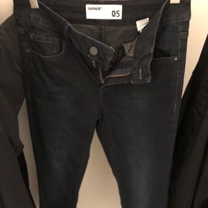 Garage dark blue jeans.